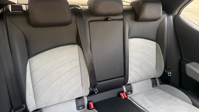 Volkswagen ID.3 150kW Family Pro Performance 58kWh 5dr Auto Electric Hatchback